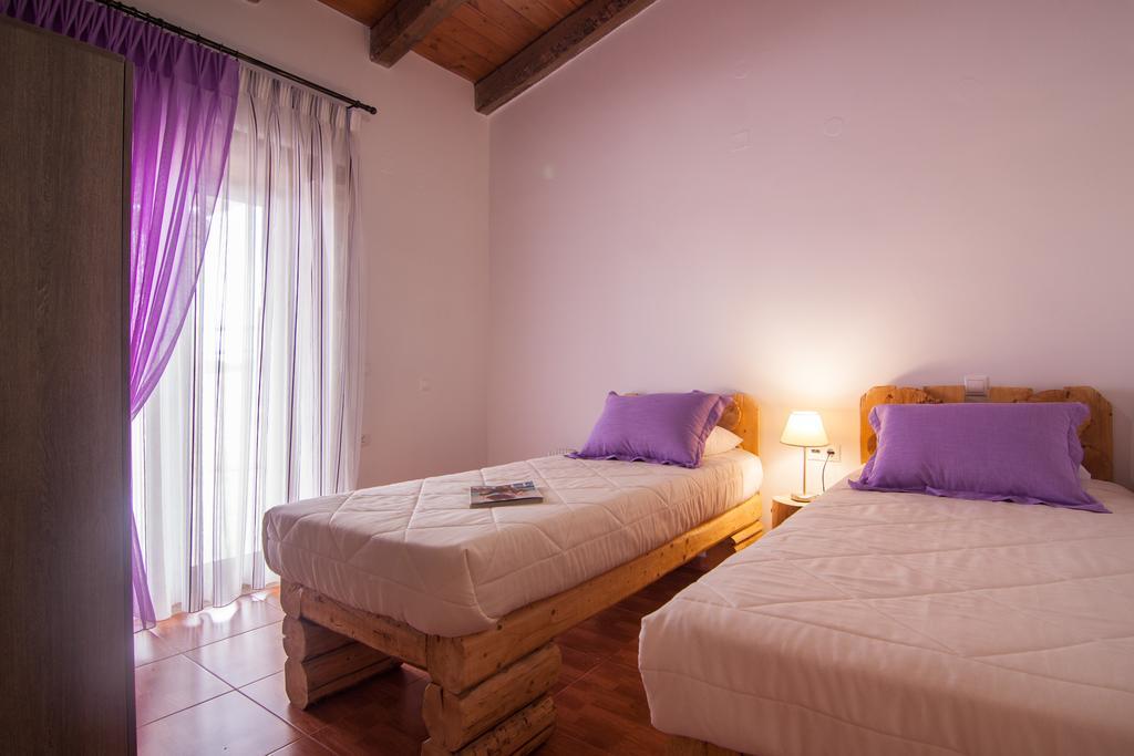 Chainteris Villas, Vast Views, By Thinkvilla Prínos Exterior foto